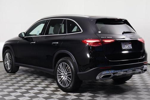 Black 2024 Mercedes-Benz GLC 300 4MATIC