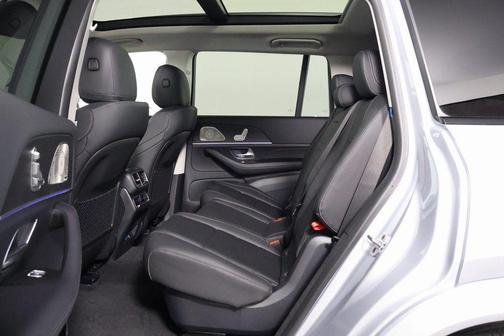 2026 Mercedes-Benz GLS 450 4MATIC