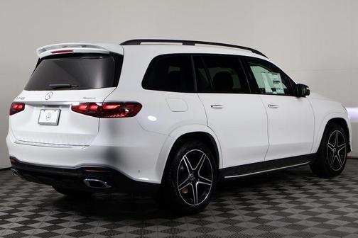 2026 Mercedes-Benz GLS 450 4MATIC