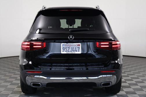 2025 Mercedes-Benz GLB 250 Base