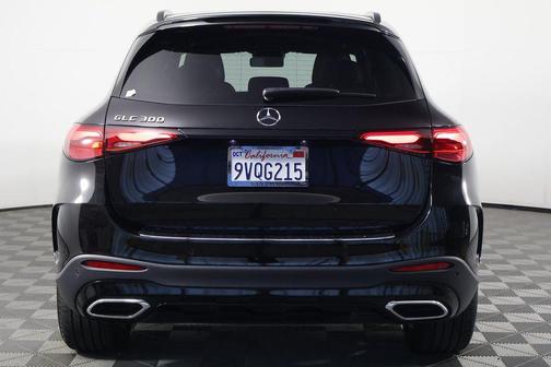 2026 Mercedes-Benz GLC 300 Base