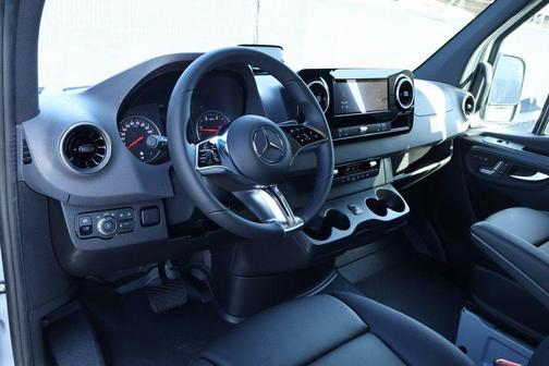 2026 Mercedes-Benz Sprinter 2500 Standard Roof