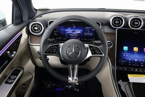 Polar White 2026 Mercedes-Benz GLC 300 Base