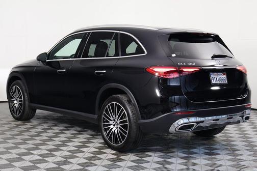 2025 Mercedes-Benz GLC 300 Base