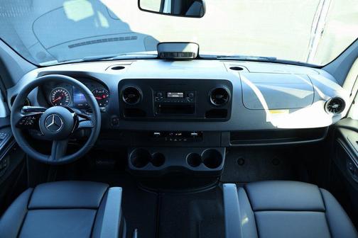 2026 Mercedes-Benz Sprinter 2500 High Roof