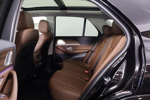 Obsidian Black Metallic 2026 Mercedes-Benz GLE 350 Base