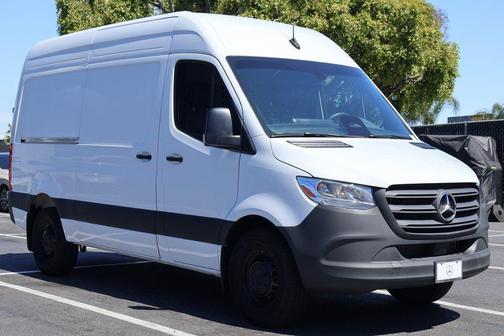 Arctic White 2025 Mercedes-Benz Sprinter 2500 Standard Roof