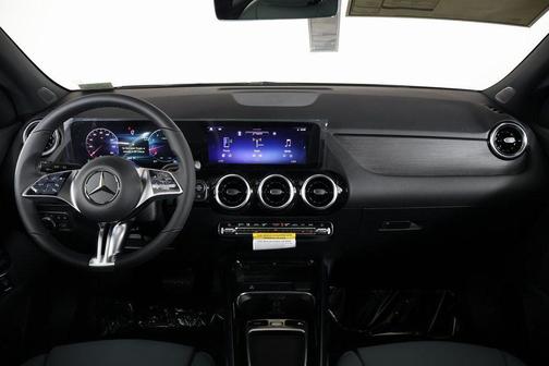 Night Black 2026 Mercedes-Benz GLA 250 4MATIC