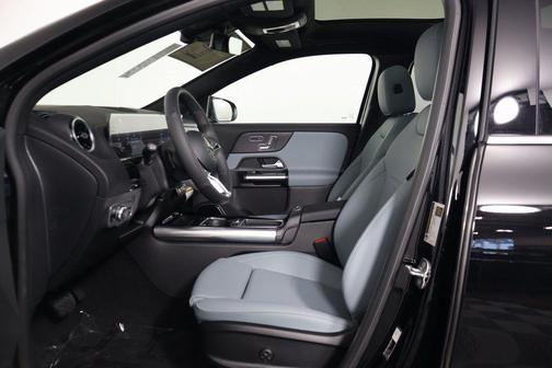 Night Black 2026 Mercedes-Benz GLA 250 4MATIC