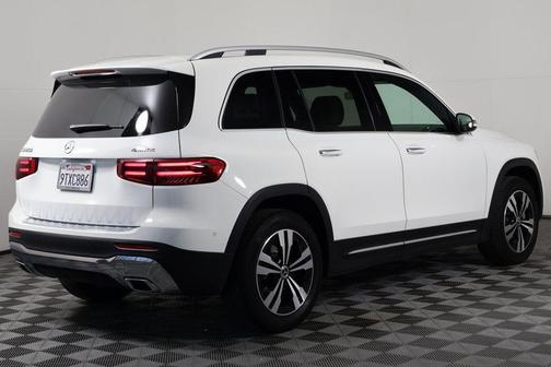 2025 Mercedes-Benz GLB 250 4MATIC