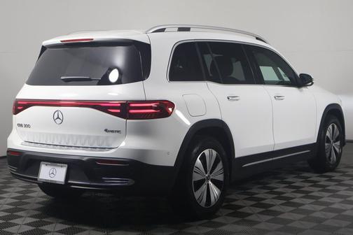 2024 Mercedes-Benz EQB 300