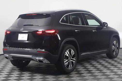 2025 Mercedes-Benz GLA 250 Base