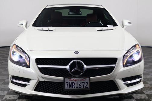 Diamond White 2013 Mercedes-Benz SL-Class SL 550