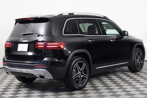 Night Black 2026 Mercedes-Benz GLB 250 4MATIC