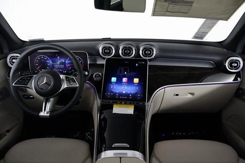 2026 Mercedes-Benz GLC 300 4MATIC