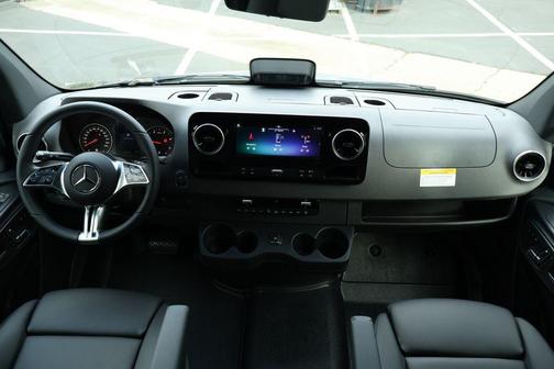 2026 Mercedes-Benz Sprinter 2500 Standard Roof