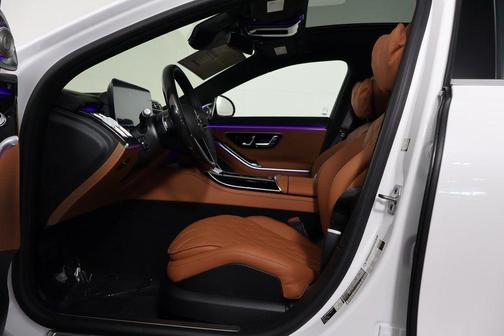 MANUFAKTUR Moonlight White Metallic 2026 Mercedes-Benz S-Class 4MATIC