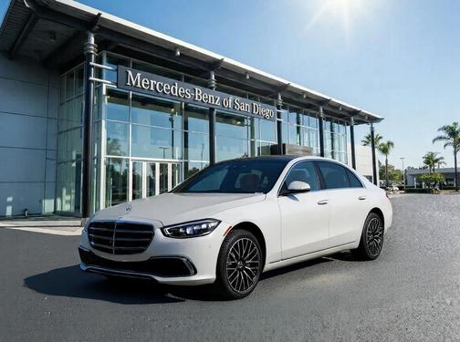 MANUFAKTUR Moonlight White Metallic 2026 Mercedes-Benz S-Class S 580 4MATIC