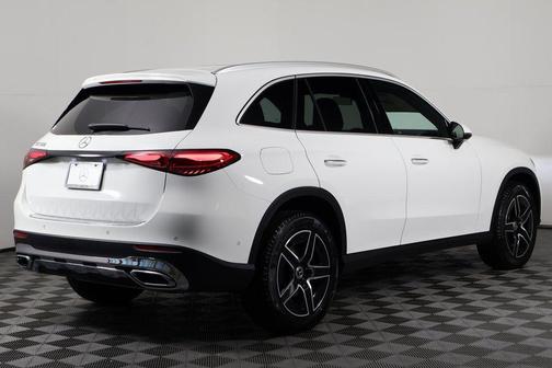 2026 Mercedes-Benz GLC 300 4MATIC