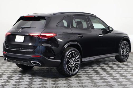 2026 Mercedes-Benz GLC 300 Base