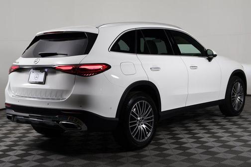 2026 Mercedes-Benz GLC 300 Base