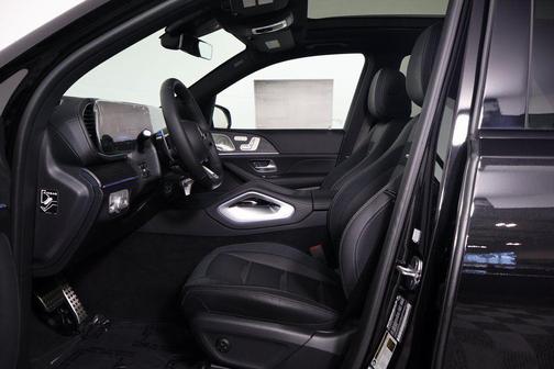 Obsidian Black Metallic 2026 Mercedes-Benz AMG GLE 53 4MATIC+