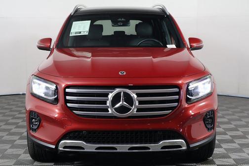 2025 Mercedes-Benz GLB 250 4MATIC