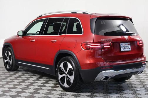 2025 Mercedes-Benz GLB 250 4MATIC