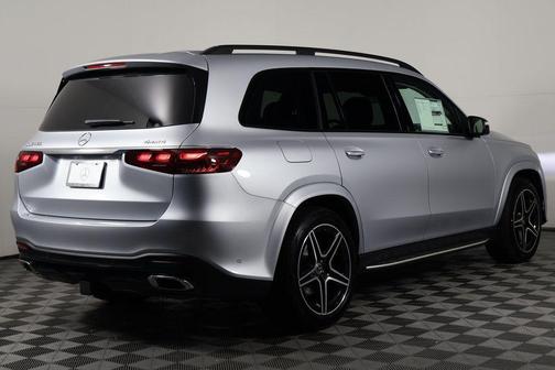 Cirrus Silver Metallic 2026 Mercedes-Benz GLS 450 4MATIC