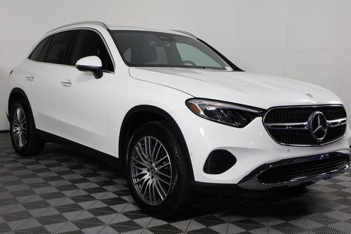 Polar White 2026 Mercedes-Benz GLC 300 Base