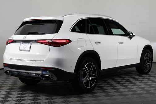 Polar White 2026 Mercedes-Benz GLC 300 Base
