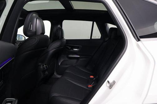 Polar White 2026 Mercedes-Benz GLC 300 Base
