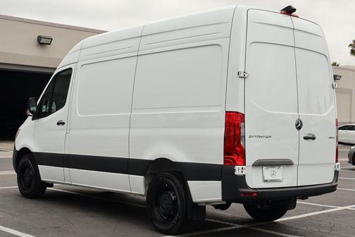 2025 Mercedes-Benz Sprinter 2500 Standard Roof