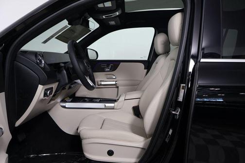 Night Black 2026 Mercedes-Benz GLB 250 Base