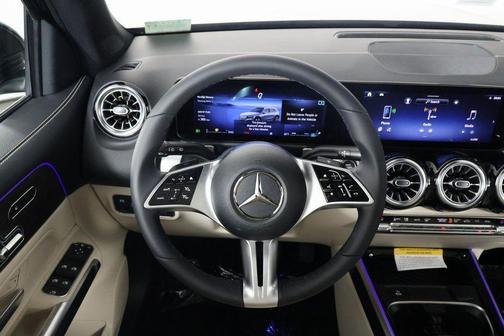 Night Black 2026 Mercedes-Benz GLB 250 Base