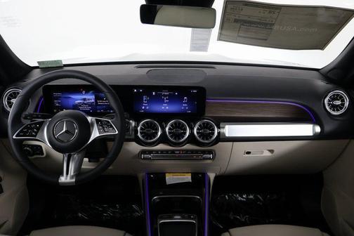 Night Black 2026 Mercedes-Benz GLB 250 Base