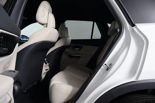 2026 Mercedes-Benz GLC 300 Base
