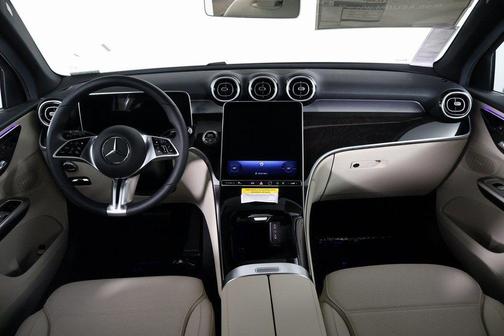 2026 Mercedes-Benz GLC 300 Base