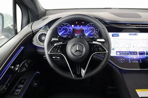 Polar White 2026 Mercedes-Benz EQS 400 400
