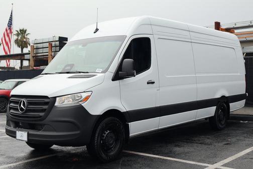 2026 Mercedes-Benz Sprinter 2500 High Roof