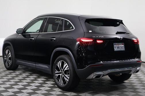 2025 Mercedes-Benz GLA 250 4MATIC