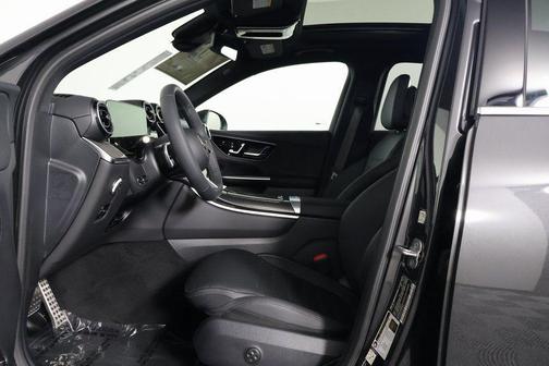 Graphite Grey Metallic 2026 Mercedes-Benz GLC 300 Base