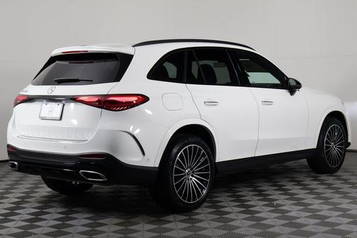 2026 Mercedes-Benz GLC 300 Base