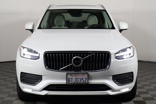 2021 Volvo XC90 T5 Momentum
