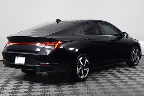 2023 Hyundai ELANTRA HEV Limited