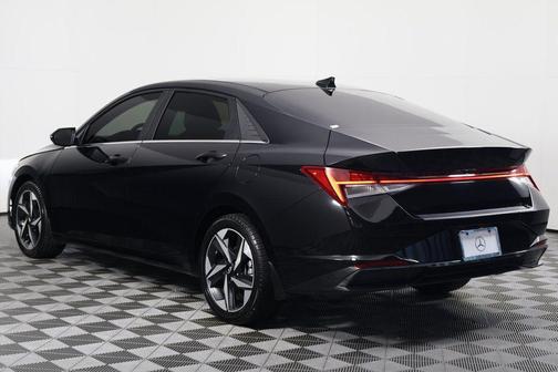 2023 Hyundai ELANTRA HEV Limited