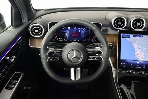 2025 Mercedes-Benz GLC 350e Base