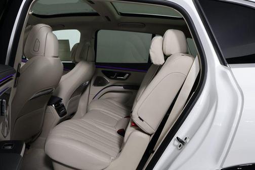 Polar White 2026 Mercedes-Benz EQS 400 400
