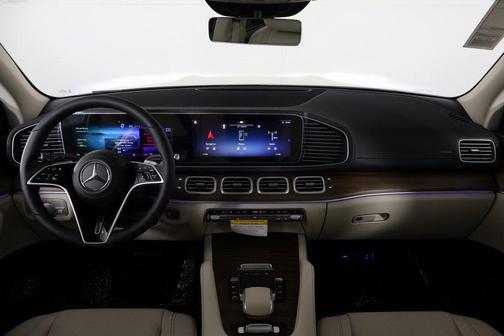 2026 Mercedes-Benz GLS 450 4MATIC