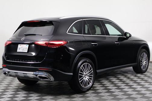 Black 2024 Mercedes-Benz GLC 300 4MATIC